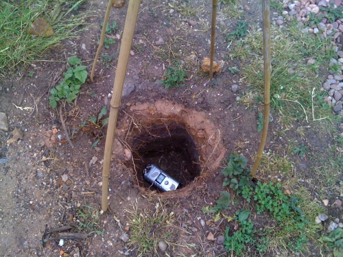 recording environmental sound from the bottom of a hole